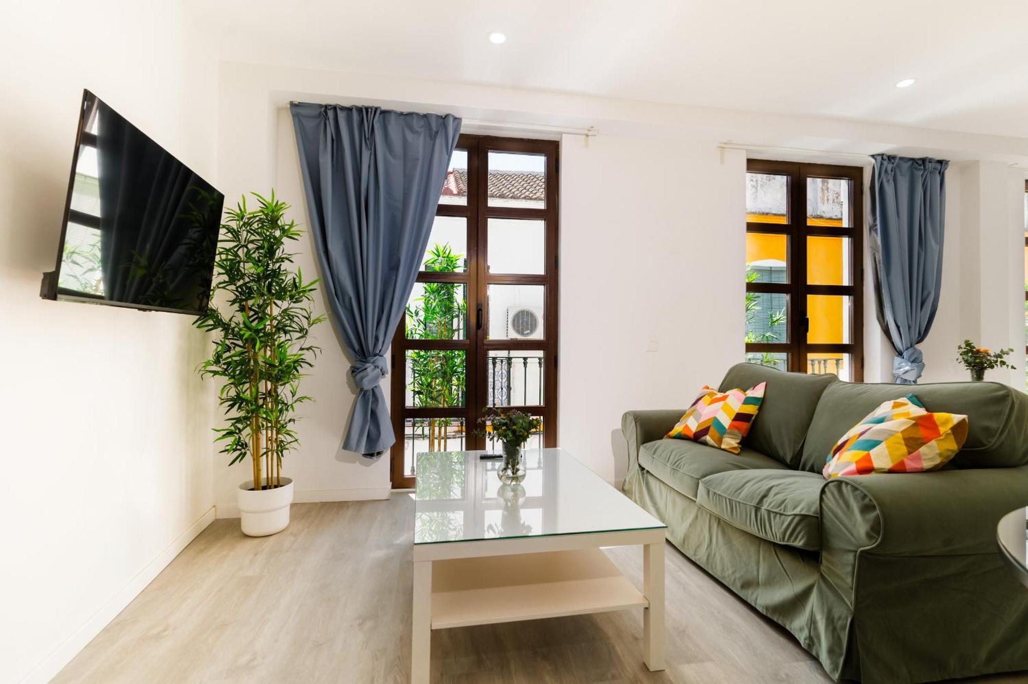 Anfitrion Triana 1 Apartment Sevilla Bagian luar foto